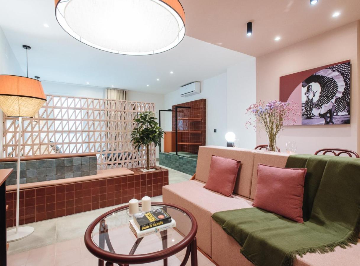 Suites Triana Sevilla Apartments Exterior photo