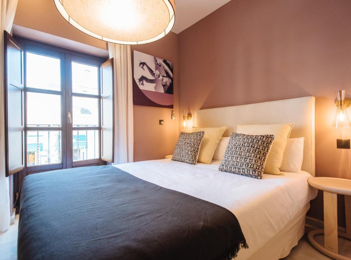 Suites Triana Sevilla Apartments Exterior photo