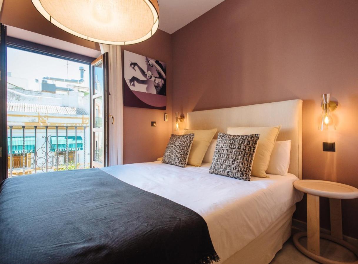 Suites Triana Sevilla Apartments Exterior photo