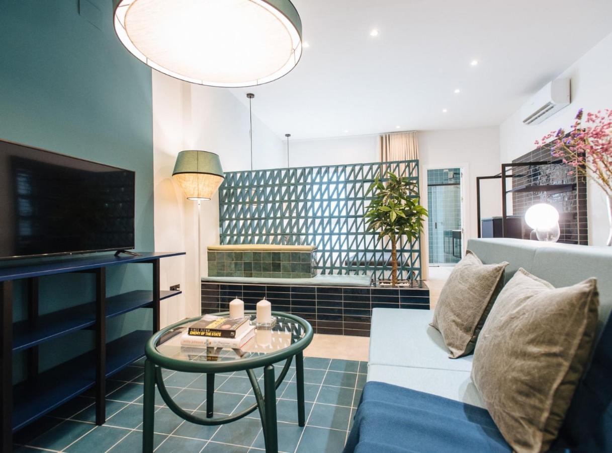 Suites Triana Sevilla Apartments Exterior photo