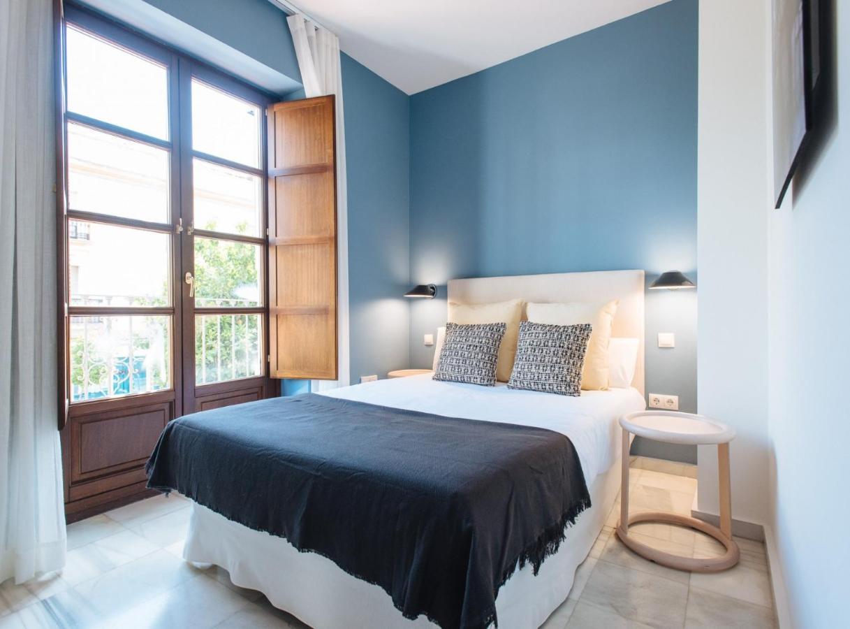 Suites Triana Sevilla Apartments Exterior photo