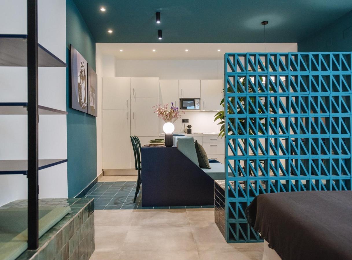 Suites Triana Sevilla Apartments Exterior photo